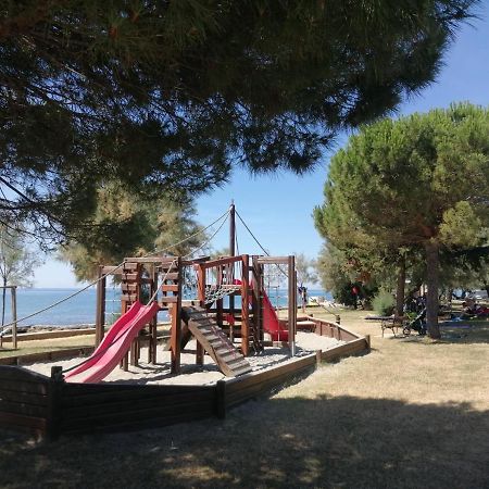 Apartment Vera, 80 M From The Sea Novigrad Istria Buitenkant foto