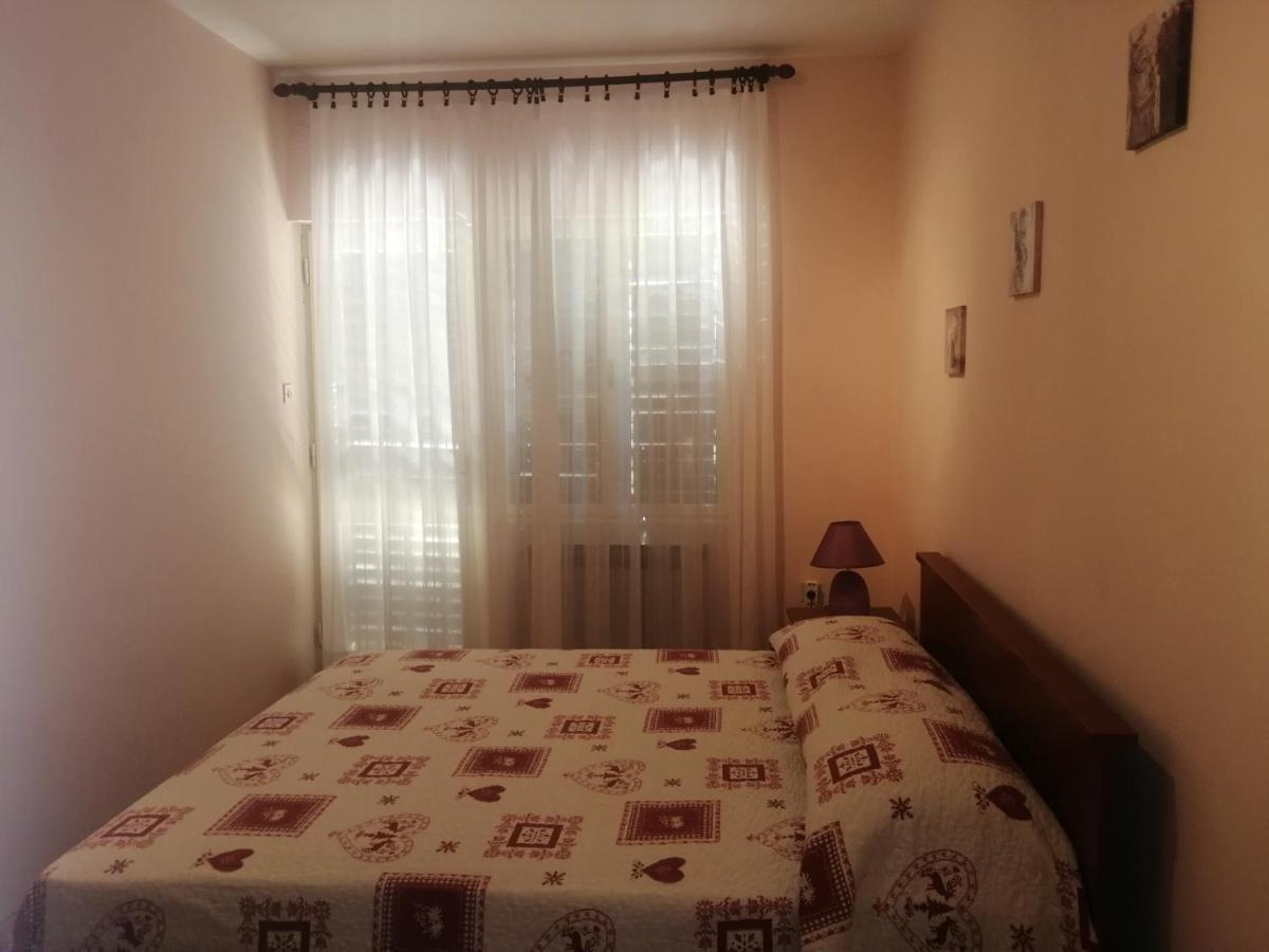 Apartment Vera, 80 M From The Sea Novigrad Istria Buitenkant foto