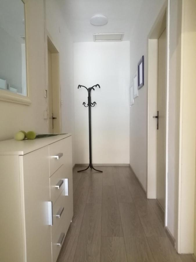 Apartment Vera, 80 M From The Sea Novigrad Istria Buitenkant foto
