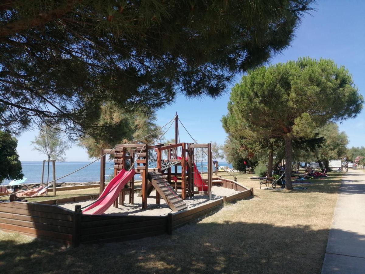 Apartment Vera, 80 M From The Sea Novigrad Istria Buitenkant foto